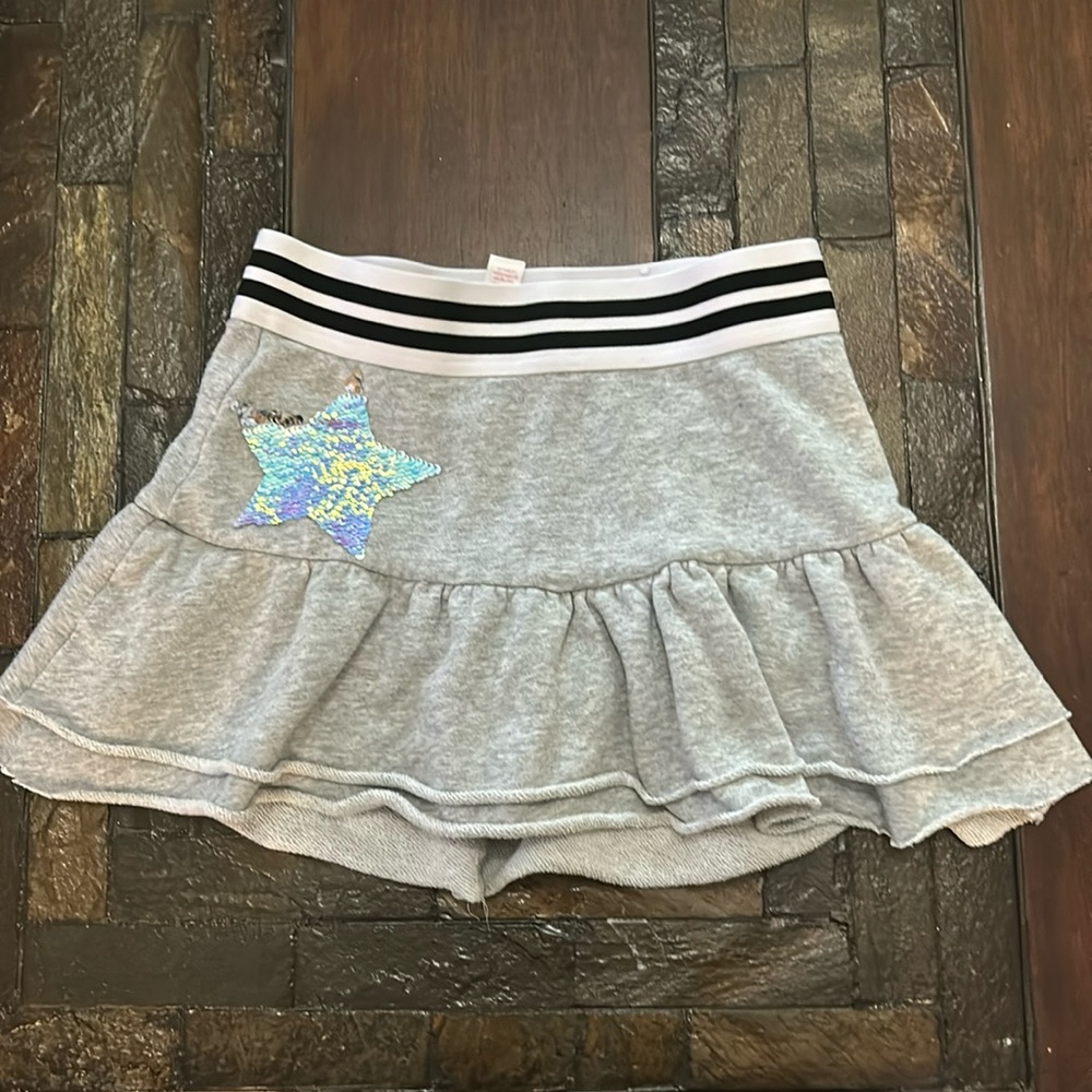 Gray Ruffle Skirt with Sequin Star
